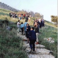 2002 - Κάστρο Πλαταμώνα. Επιστροφή από Σπήλαιο Αλιστράτης